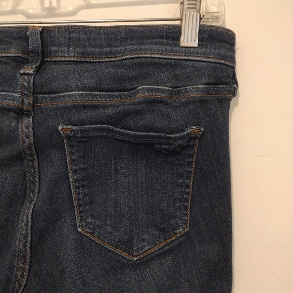 Hollister - 28x26 Distressed Low Rise Jean Legging - Picture 9 of 14